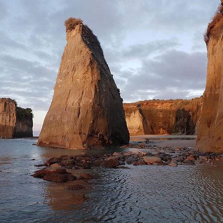 The Hole In The Rock Yurt 호텔 Cape Foulwind 외부 사진