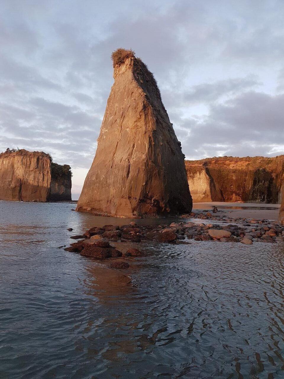 The Hole In The Rock Yurt 호텔 Cape Foulwind 외부 사진